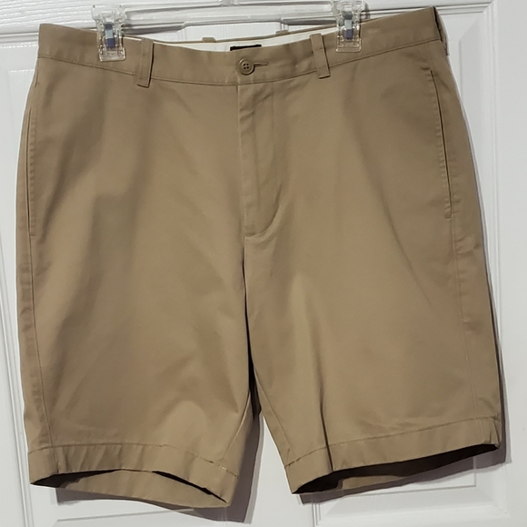 j crew mens khaki shorts